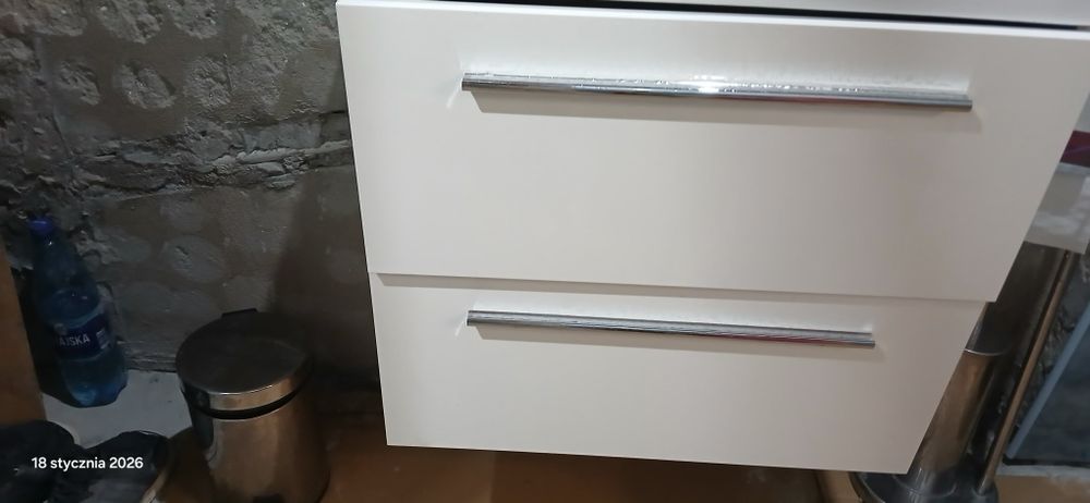 Szafka pod umywalkę z umywalką