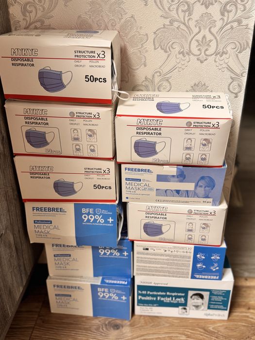 Маска медична