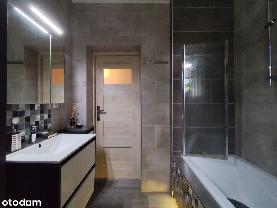 Dom piętrowy (bliźniak) 115 m2 + pow. piwnic na działce 265 m2, garaż