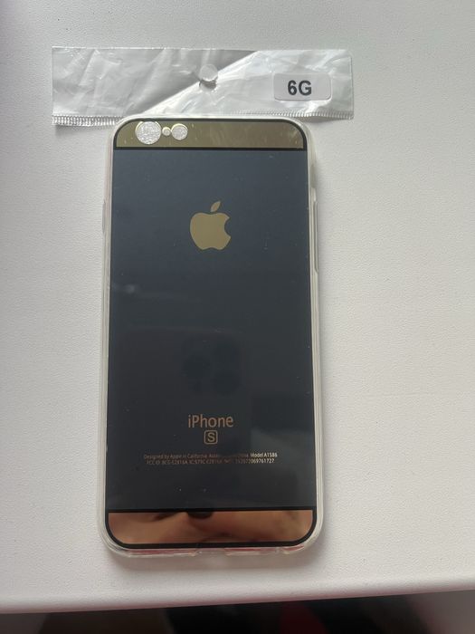 Чехол на телефон