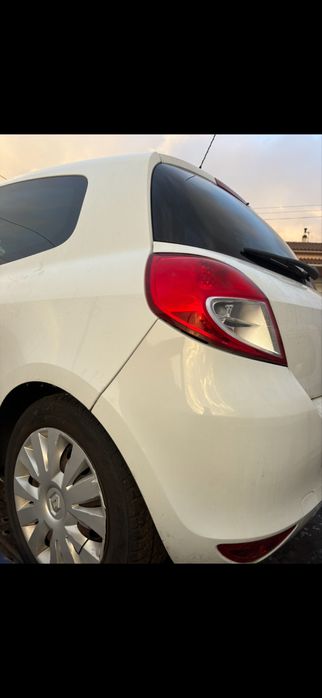 Farolim tras esquerdo Renault Clio III