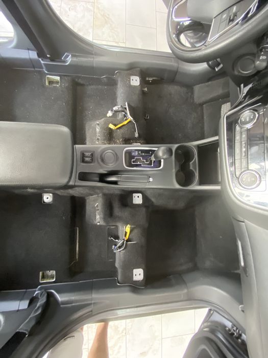 Химчистка салона авто Чистка сидений потолка пола карт пластика Озонац