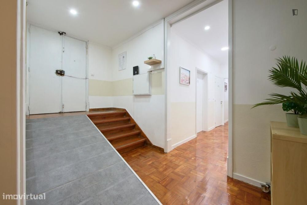 Quarto - localizado em Alameda Lisbon