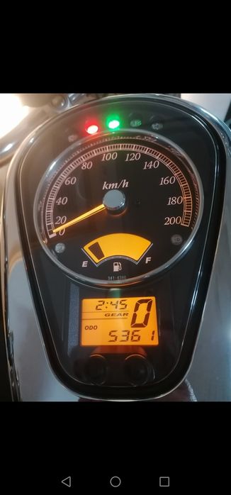 Suzuki intruder C 800