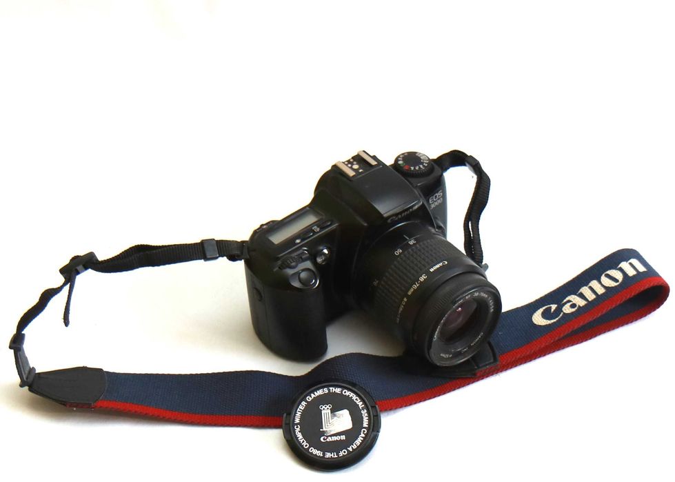 Canon EOS 3000 com Canon 38-76mm máquina fotográfica de rolo