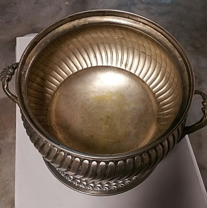 Terrina c/Prato “Centro de Mesa em casquinha“