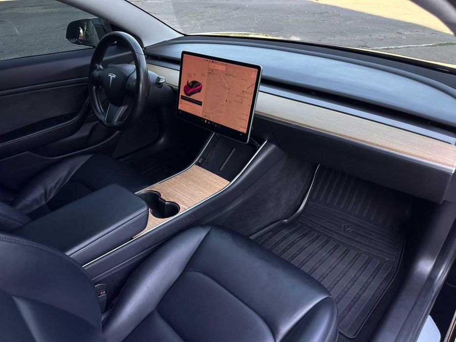 Продам Tesla Model 3 2019 р.