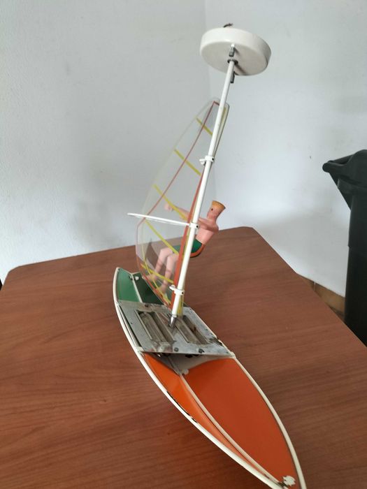 Candeeiro Velejador à Venda – Um Clássico com História