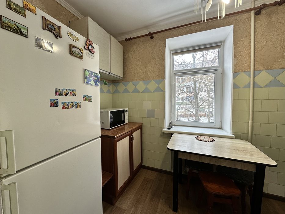 1кім квартира по пр-ту Лукʼяненка ( вул. Рокосовського)