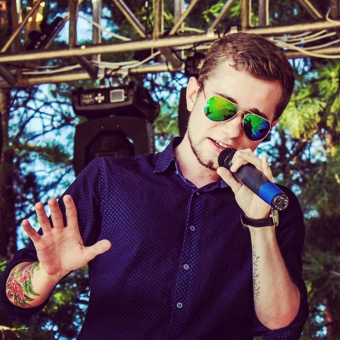 Твій найкращій вчитель вокалу