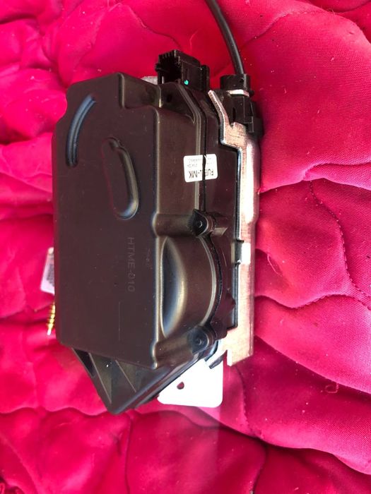 Продам замок багажника mersedes ml, gl w164, x164