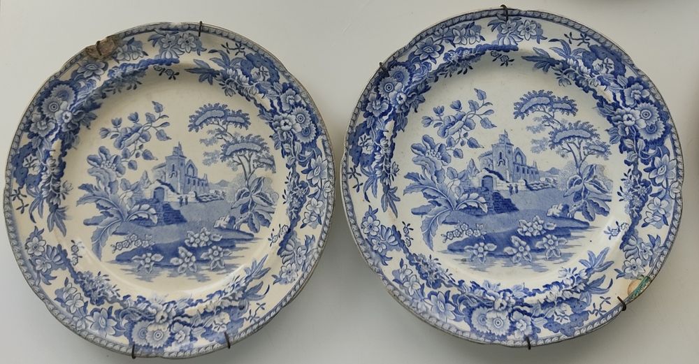 2 pratos de cerâmica muito antigos de faiança Inglesa Spode 1815