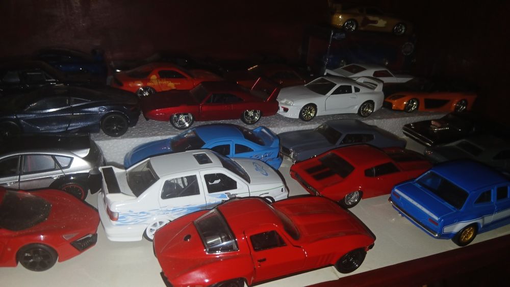 Colecao 30 Carro velocidade furiosa por  180 €