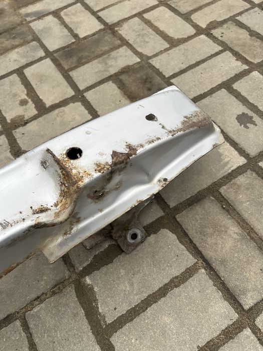 Belka pod zderzak przod trafic vivaro primastar 01-14