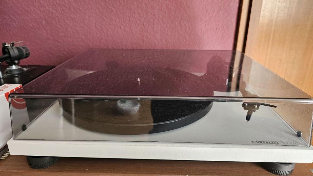 Програвач RELOOP Turn2

• Заводська установка з картриджем Ortofon OM1