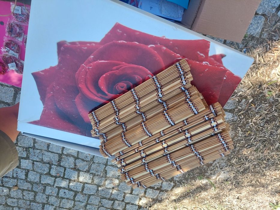 Base para pratos e loiças