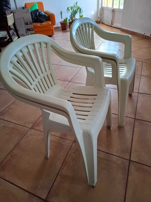 4 cadeiras de jardim