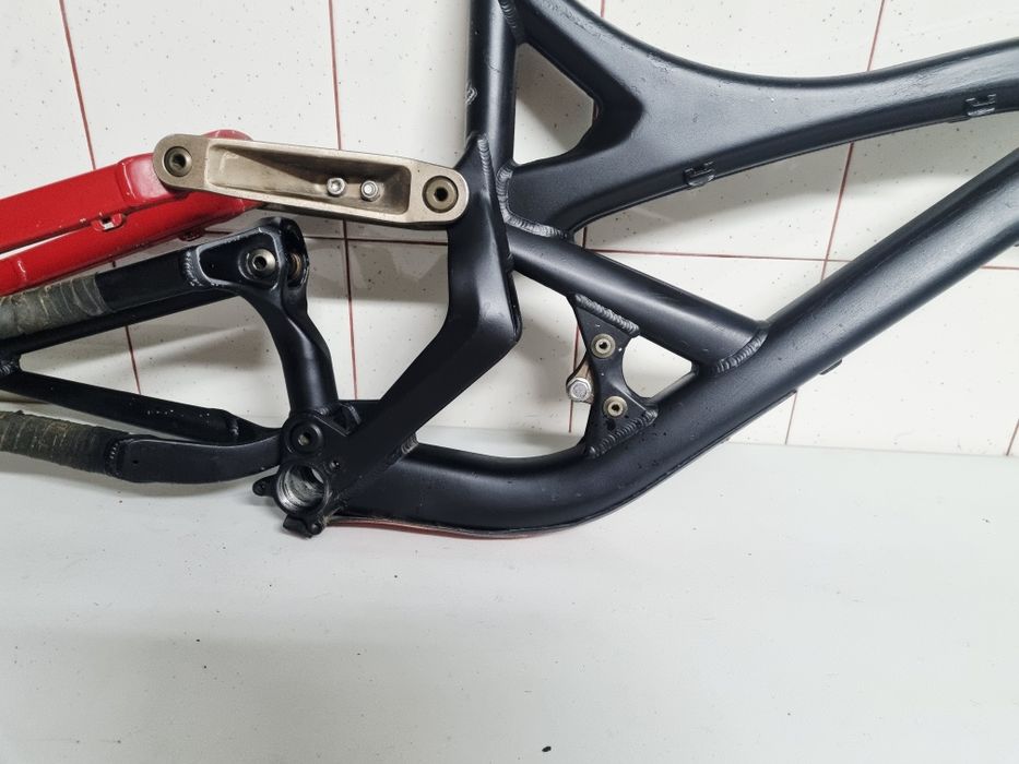 Specialized demo 8