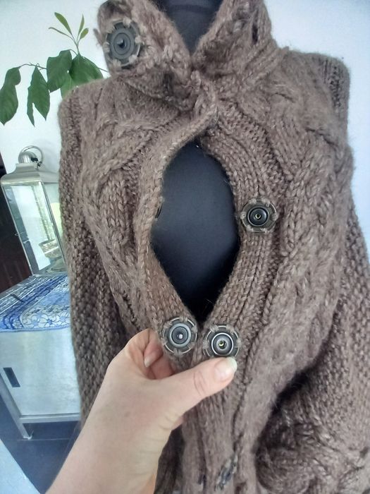 Sweter premium ponczo firmowy orginalny Okazja