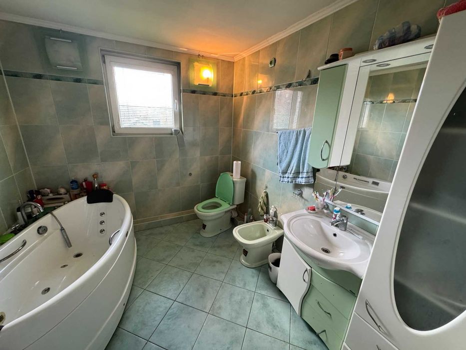 ‼️Центр‼️Цегляний будинок, 255 м², 15 соток, баня та басейн