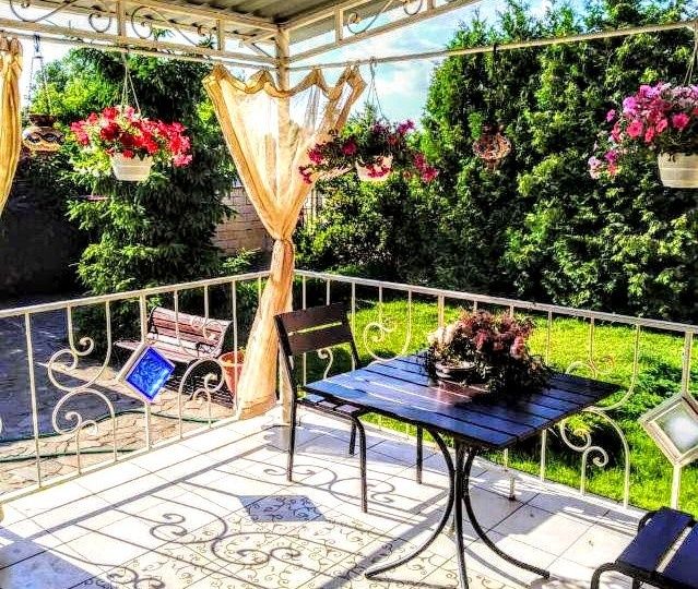 #273 Великий будинок для компаній подобово