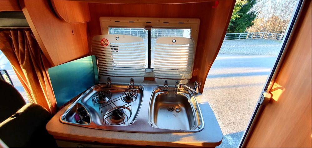 Autocaravana Ford Transit 2008 – 91.000 km – 4 Lugares