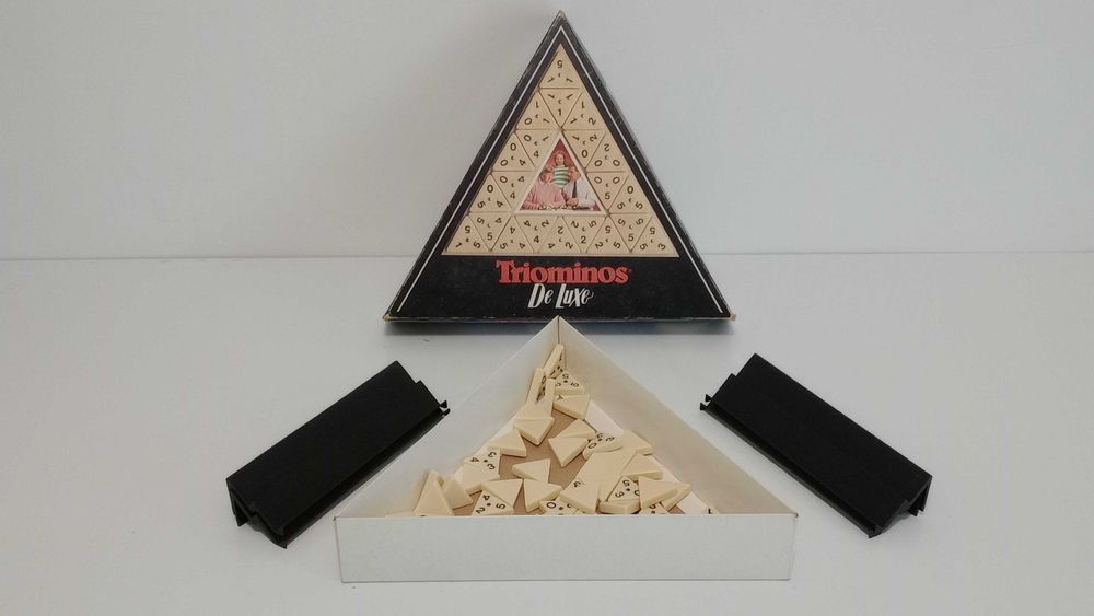 Triominos Deluxe - Jogo de Tabuleiro