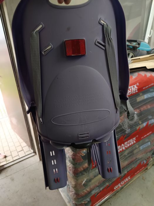 Sprzedam fotelik rowerowy ładny