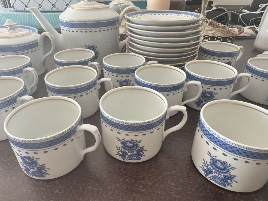 Serviço de chá cozinha velha impecável