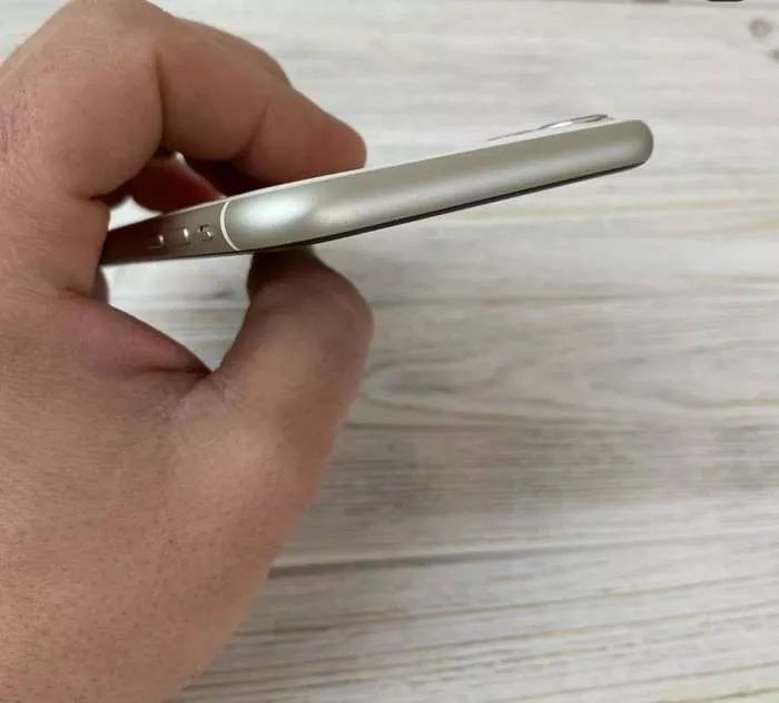 Продам свой айфон 11