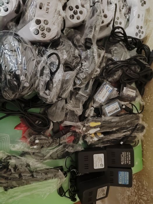 Джойстики все для Сега ,Денди ,PS , есть опт!Кабеля блоки!