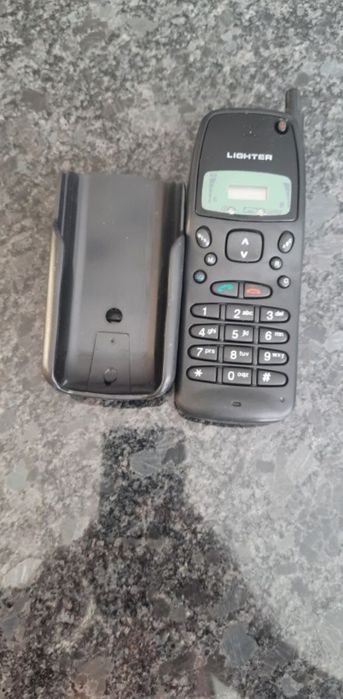 Zapalniczka żarowa w kształcie telefonu komórkowego