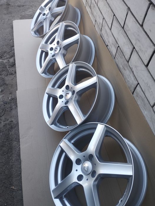 New Р16   4 100 диски Renault/Germany.