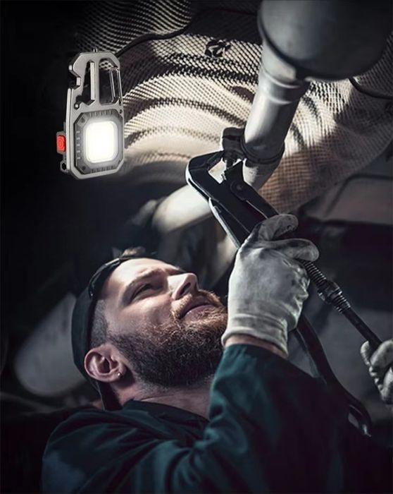 Фонарик  комфортний в використанні