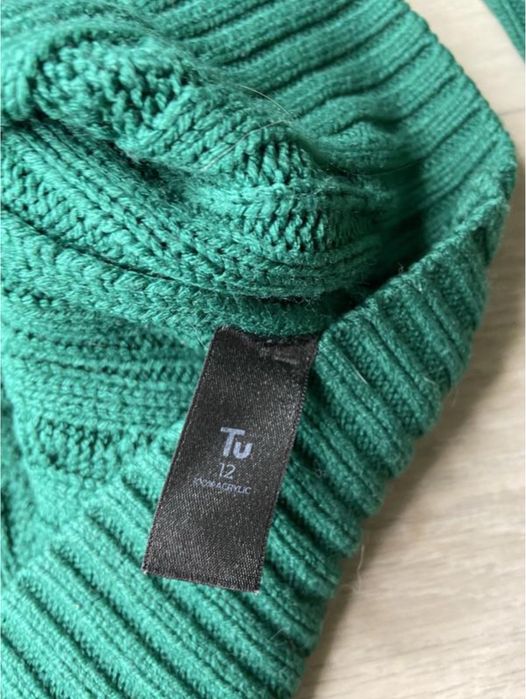 Женское вязаное платье