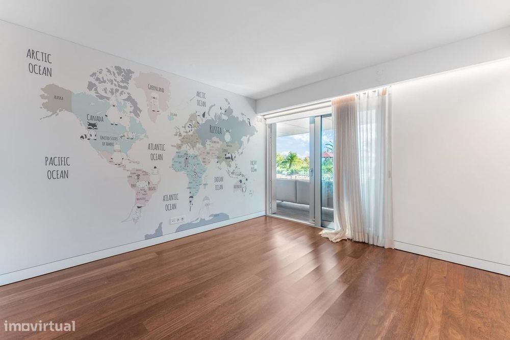 Apartamento T2 com jardim, Cascais