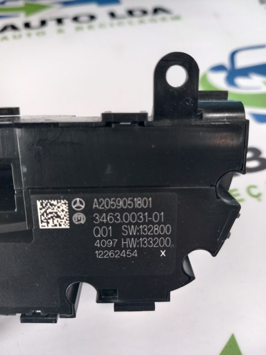 Leitor CD comando rádio GPS 4 piscas Mercedes W205