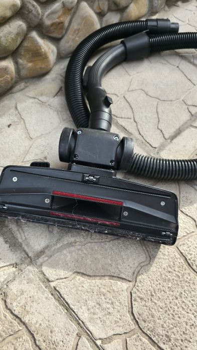 Щітка і шланг до пилососу  " Vitec "