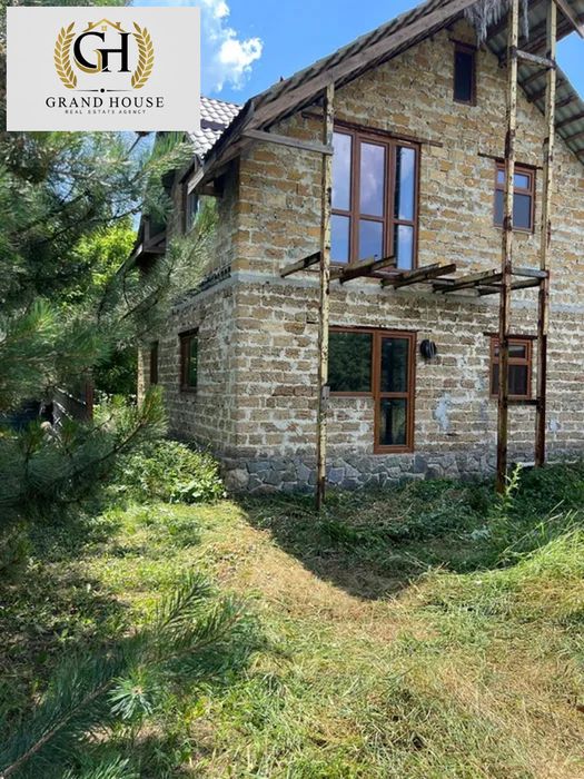 Продам новозбудований будинок в передмістті Кропивницького