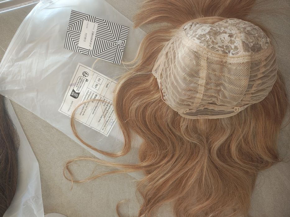 Peruka damska Rebecca Hair 24” – miodowy blond P27/613 – nowa