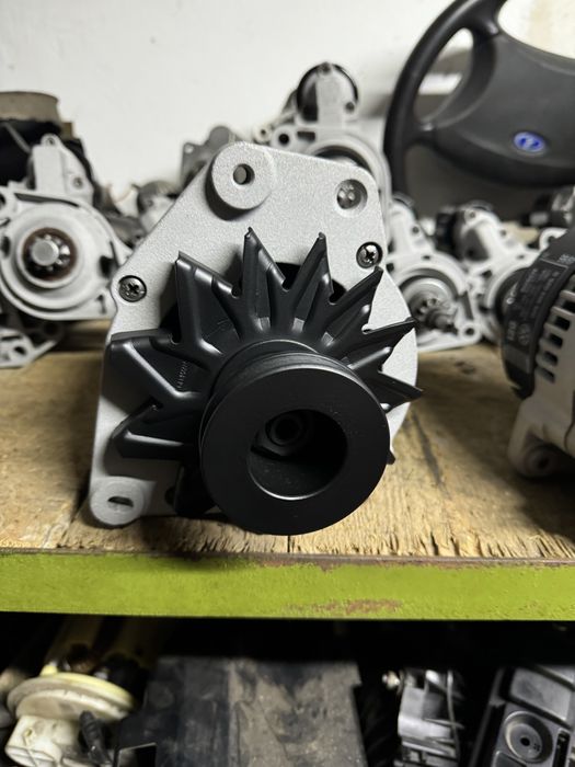 Генератор Пасат Б-3, Гольф2, Джета 2, 1.6, 1.8, 2.0 бензин