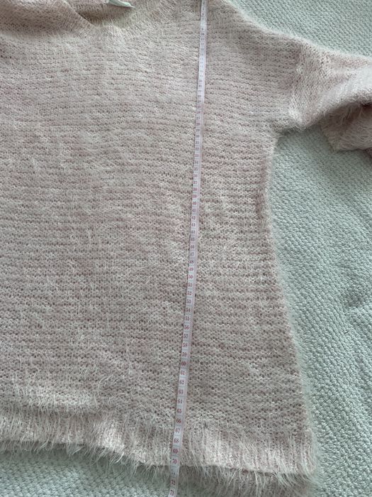 Miękki, puszysty sweter