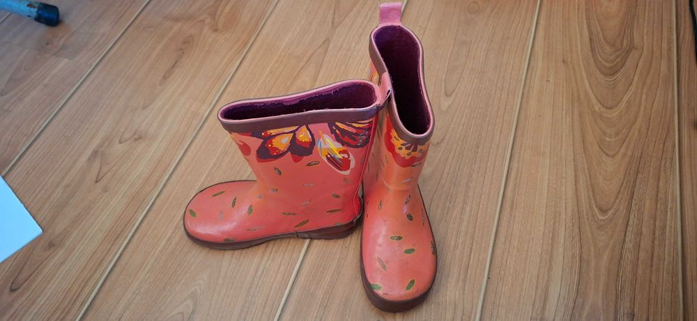 Vendo diverso calçado criança