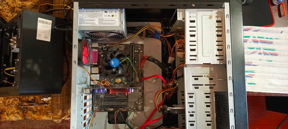 Продам блок компьюторный.