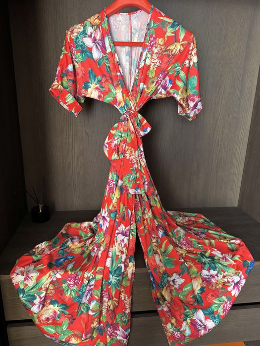 Літня сукня на запах. Плаття халат на поясі. Платье на запах накидка