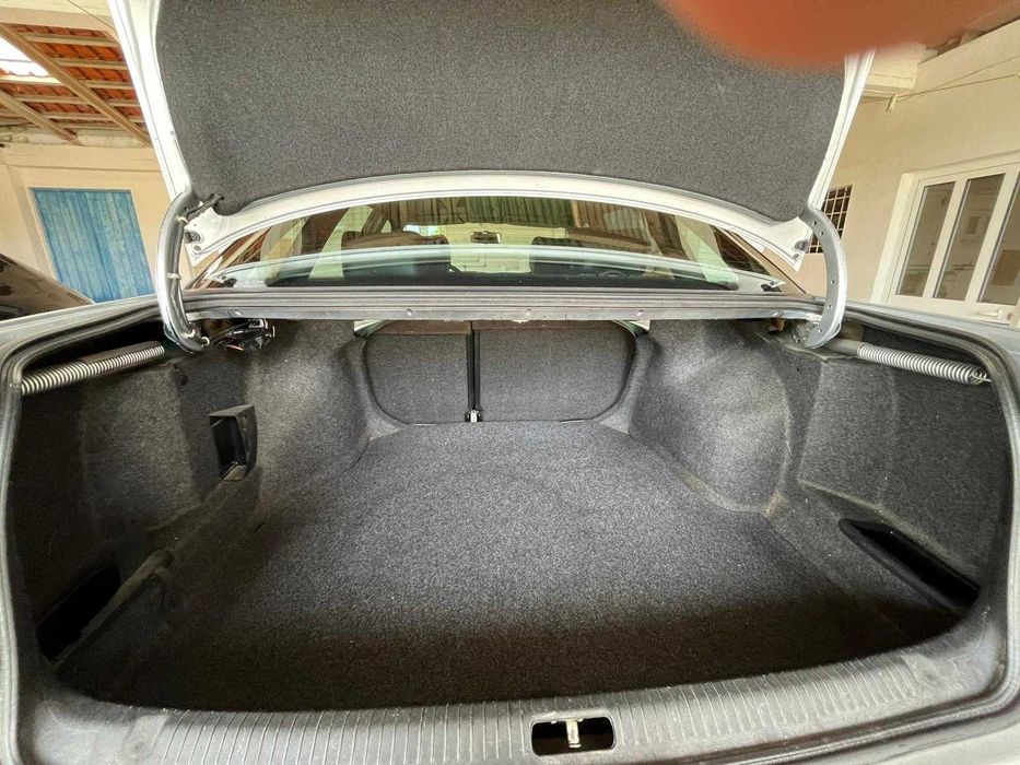 VW Passat 1Limousine (sedan) GL 1.9T – 1997 | Excelente Estado (Para Peças/Reparação)