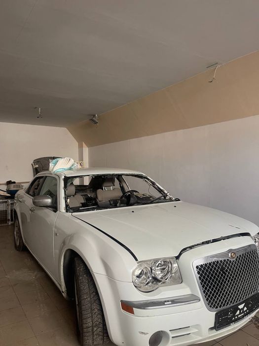 Продам chrysler 300c 2006 год после прилета