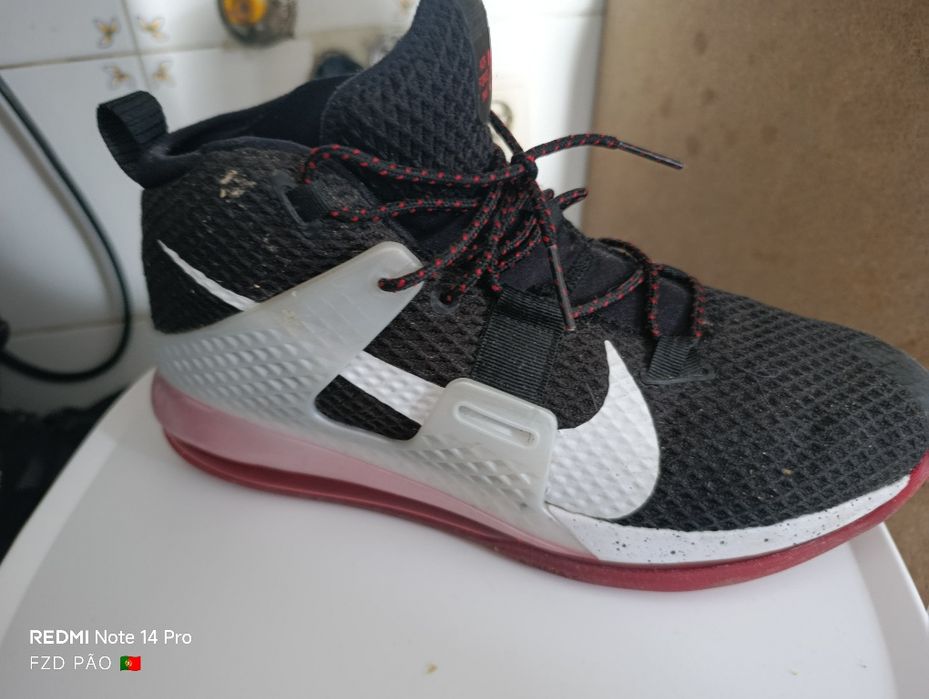 Nike 44 em bom estado