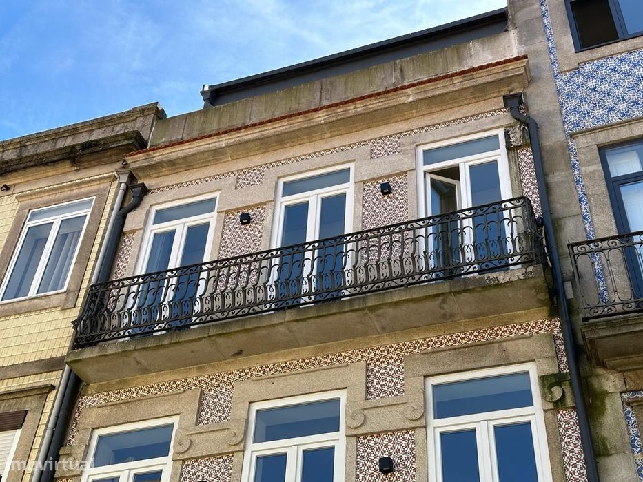 T0 próximo ao Campo 24 de Agosto (Rua Santo Ildefonso) - mobilado