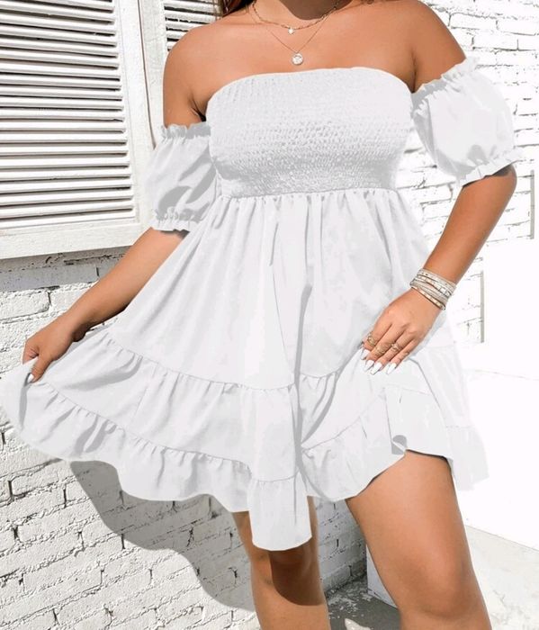 Vestido branco sem ombros